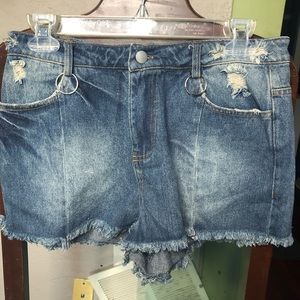 #37– Womens Jean shorts by Very J size M